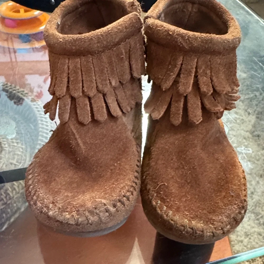 Minnetonka Brown Kids Moccasins with Fringe KS8766
